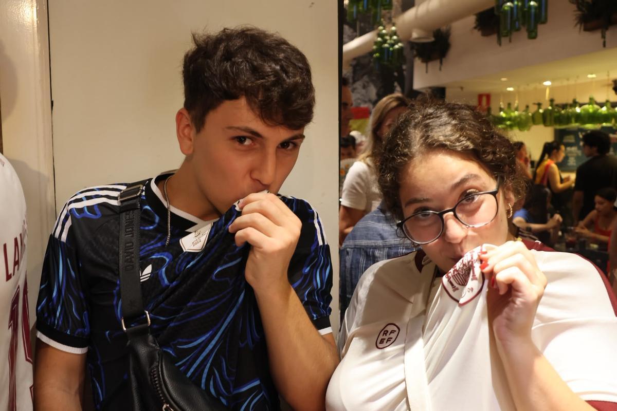Ezequiel Pardo y Gabriela Mirapeix, durante el partido.