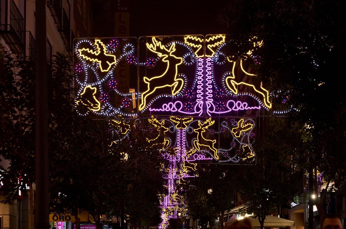7ª parada Luces de Navidad: Calle Montera de Madrid, por Maya Hansen
