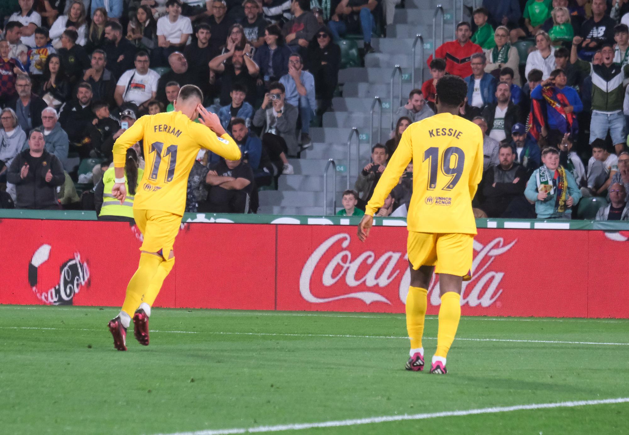 Así se ha vivido el Elche - Barça en el Martínez Valero