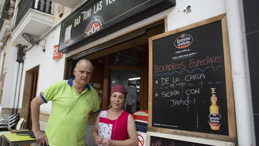 Los últimos almuerzos del bar Toni las Vegas en Xàtiva