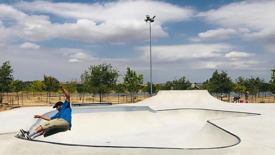 Casar de Cáceres impulsa una nueva pista multideporte con una inversión superior a los 80.000 euros