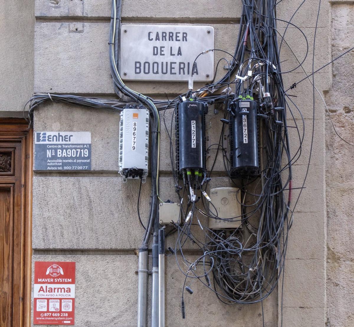 Frenar el cablatge caòtic