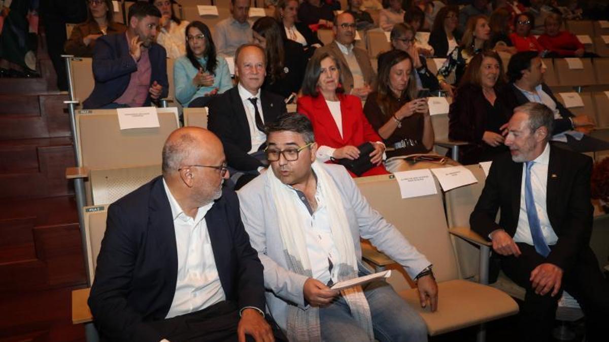 El presidente de la FGCN, Manuel Couceiro, a la derecha.