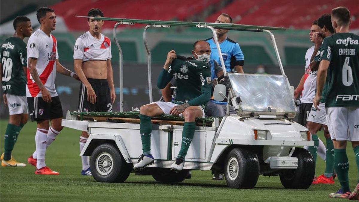 Gustavo Gómez se retiró lesionado en el Palmeiras - River Plate