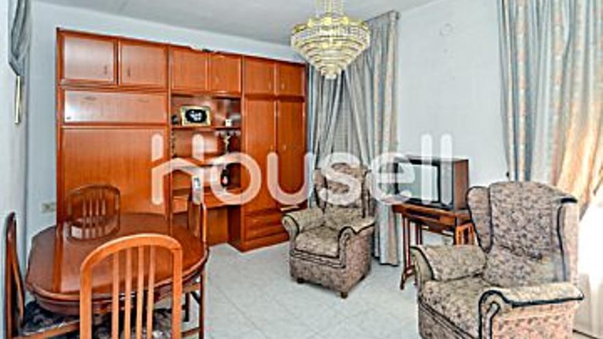 129.900 € Venta de casa en Plasencia 130 m2, 2 habitaciones, 2 baños, 999 €/m2...