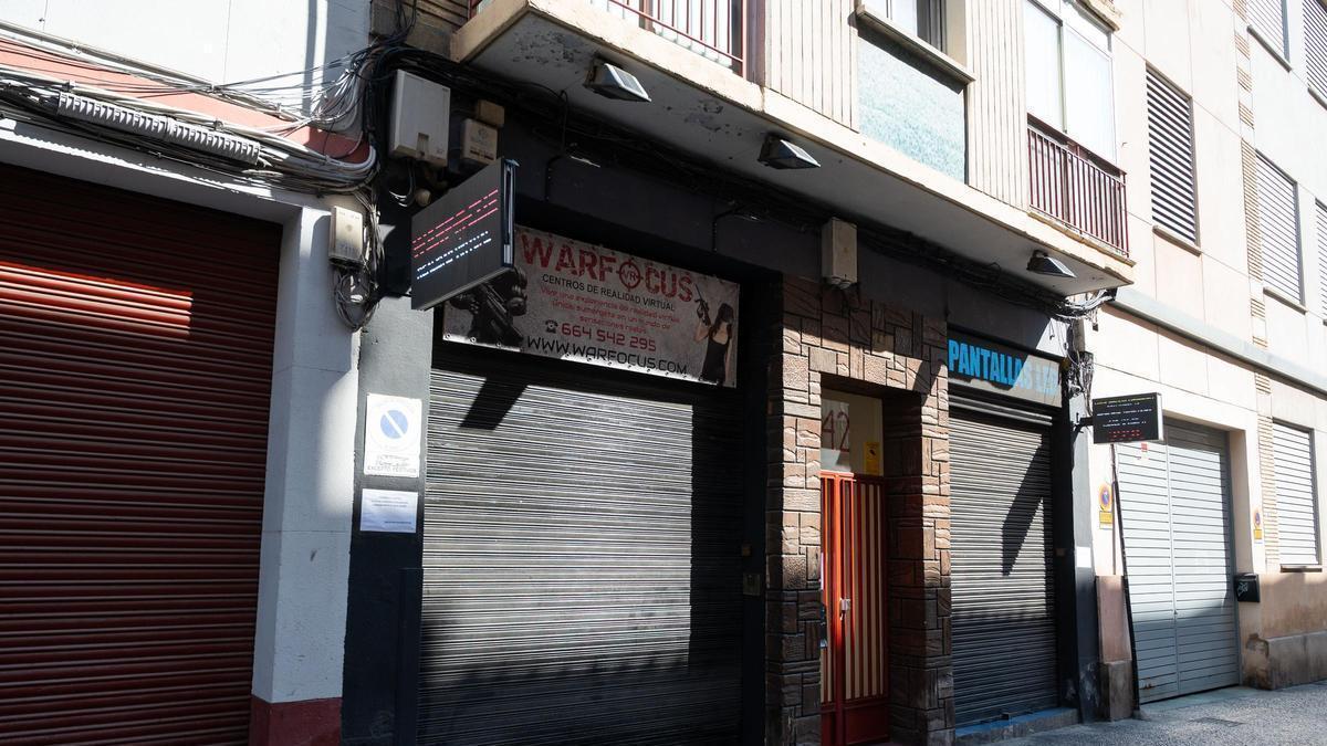 Fachada del negocio que regentaba Javier, asesino de Silvia, en Las Delicias.