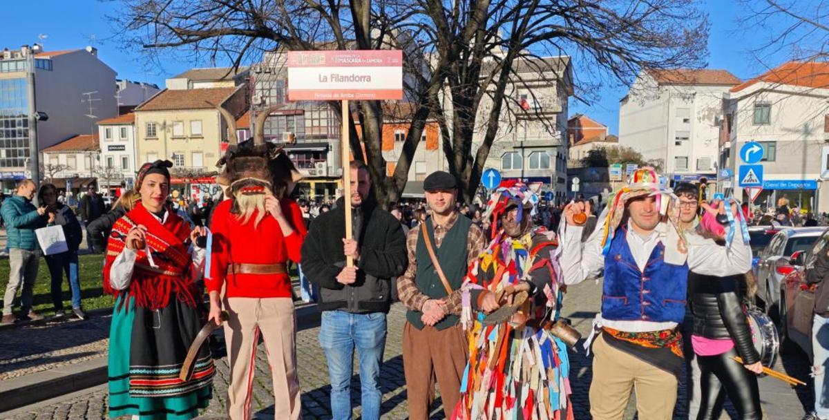 Las mascaradas mantienen viva la esencia de los pueblos