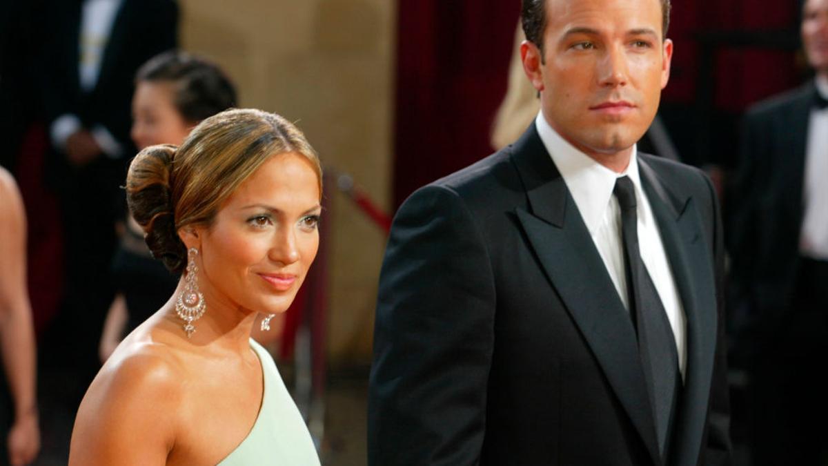 Jennifer Lopez y Ben Affleck en la gala de los Oscar de 2003