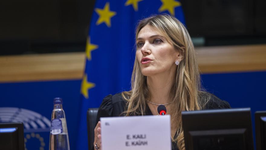 El Parlament Europeu destitueix la vicepresidenta implicada en els suposats suborns de Qatar