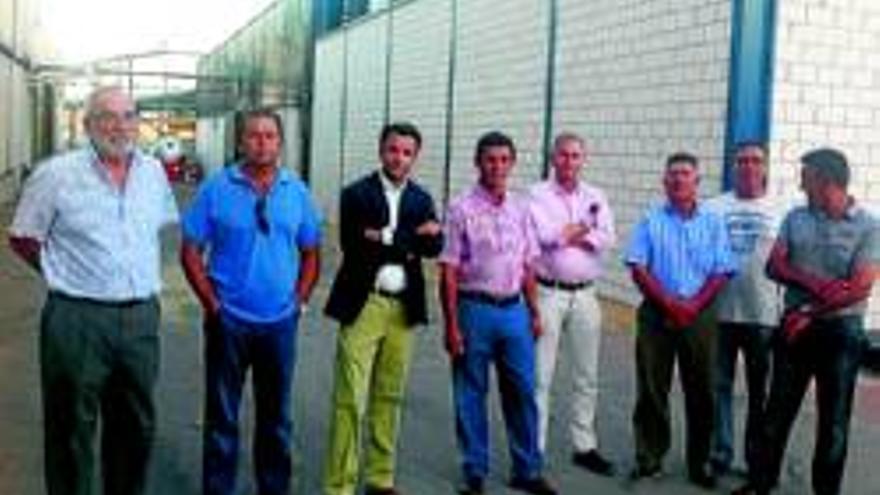 La Junta estudia la financiación de regadíos en Monterrubio y Barros