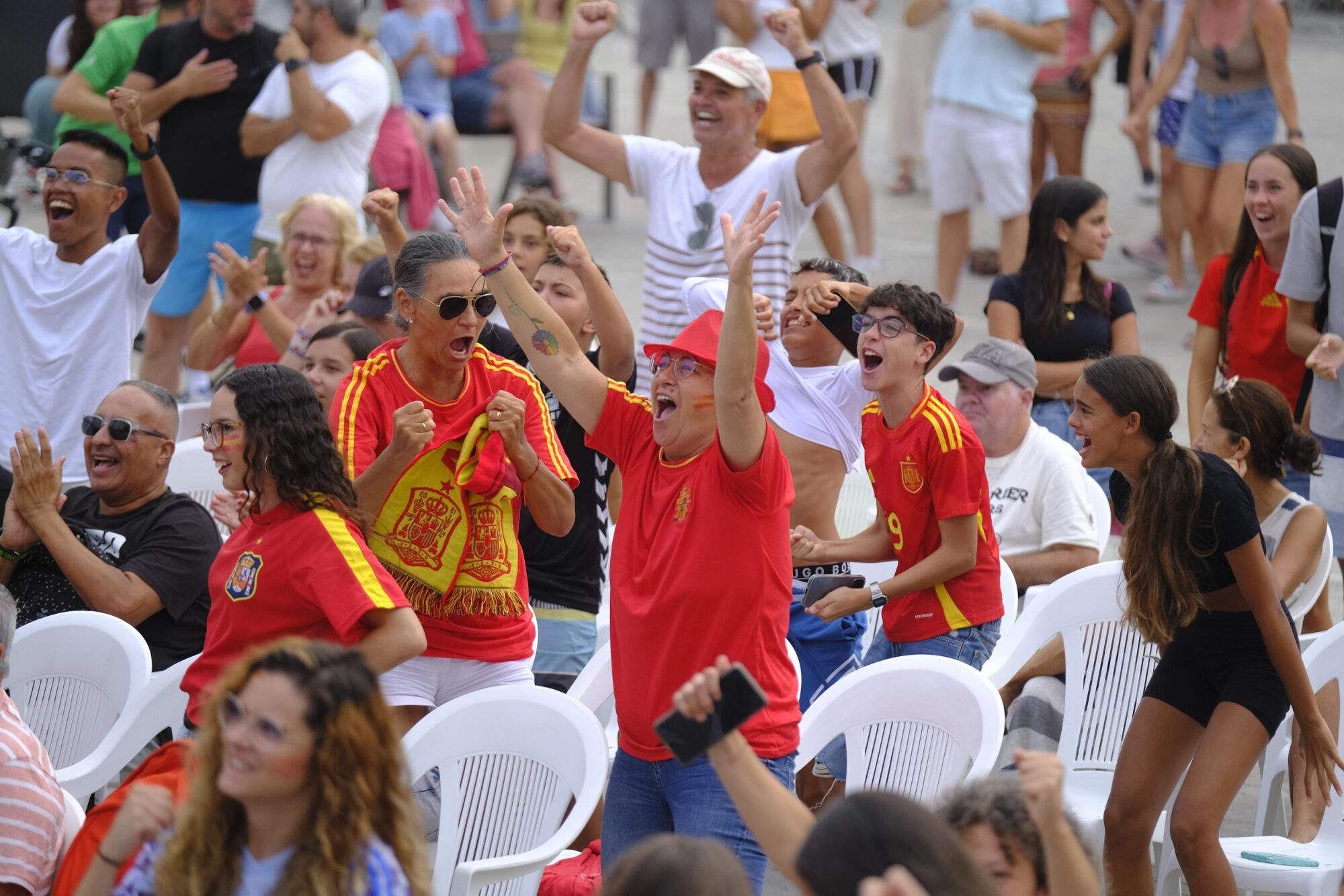 Ambiente de la final de la Eurocopa femenina de fútbol 