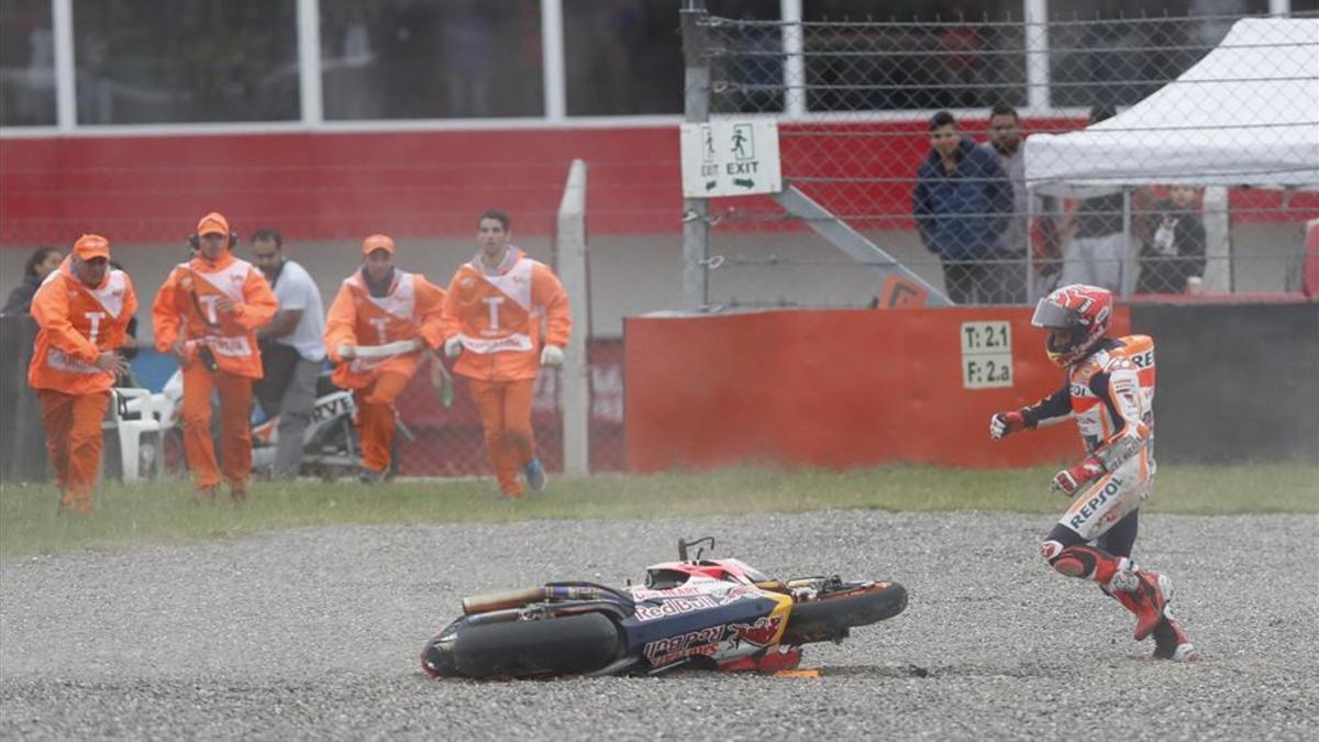 Márquez se cayó en la curva 2 del circuito de Termas