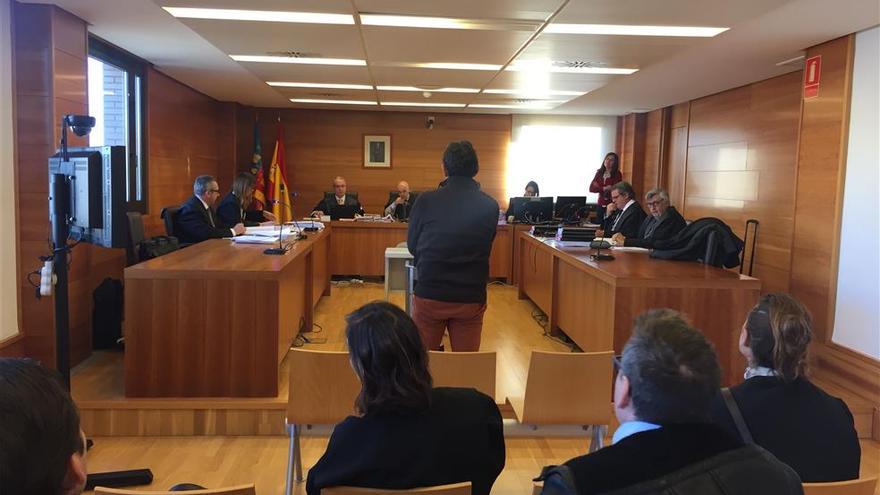 El ya condenado, Aurelio Fabra, durante su juicio en Castelló.