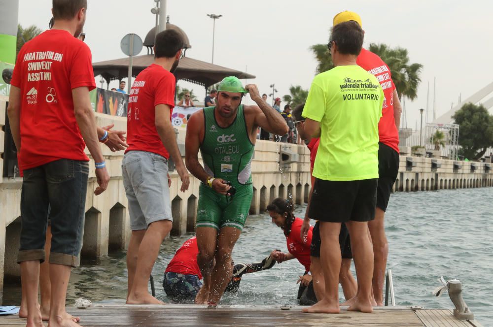 Triatlón en la Marina de Valencia