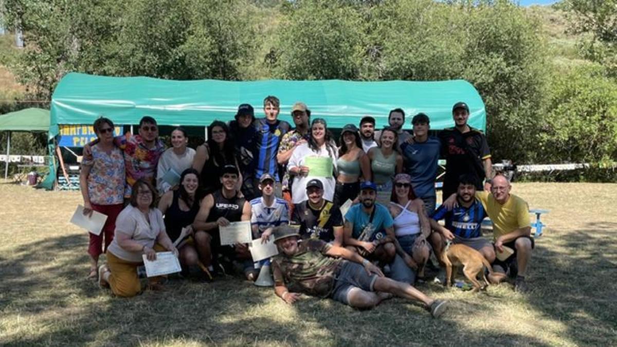 Los monitores del campamento de la parroquia de Teatinos.