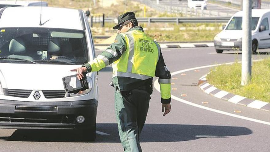 Tráfico denuncia a cerca de 5.000 furgonetas este año en Castellón