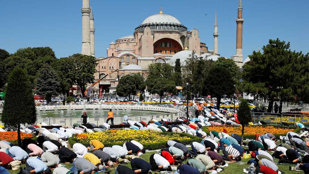 Santa Sofía renace como mezquita de Estambul