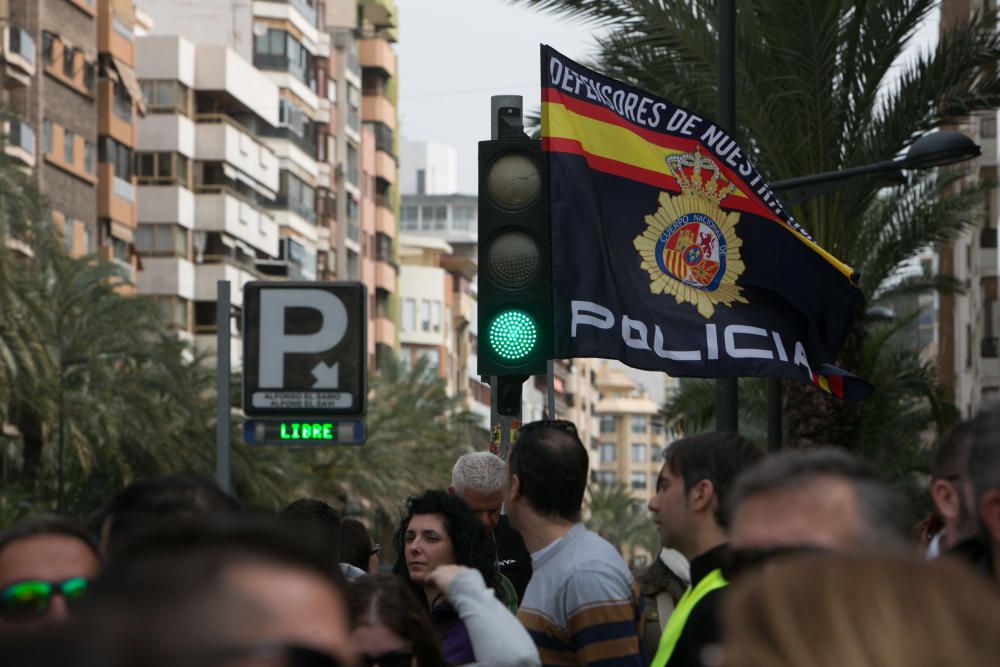 Manifestación por la equiparación salarial convocada por la asociación de policí­as Jusapol en Luceros