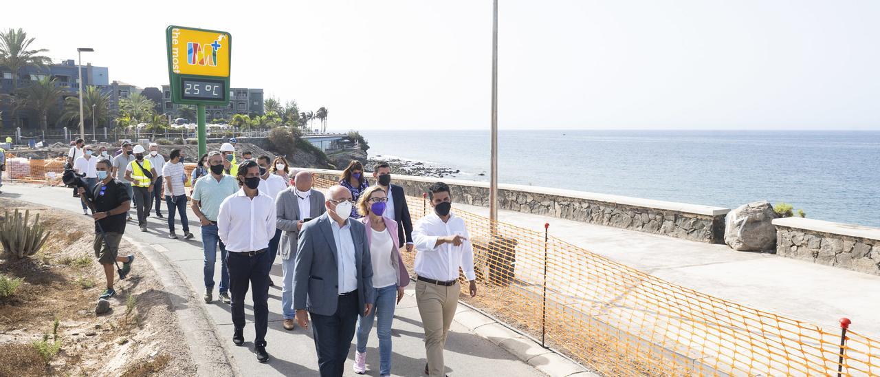 Estado de la obra en el entorno de la playa de Las Burras.