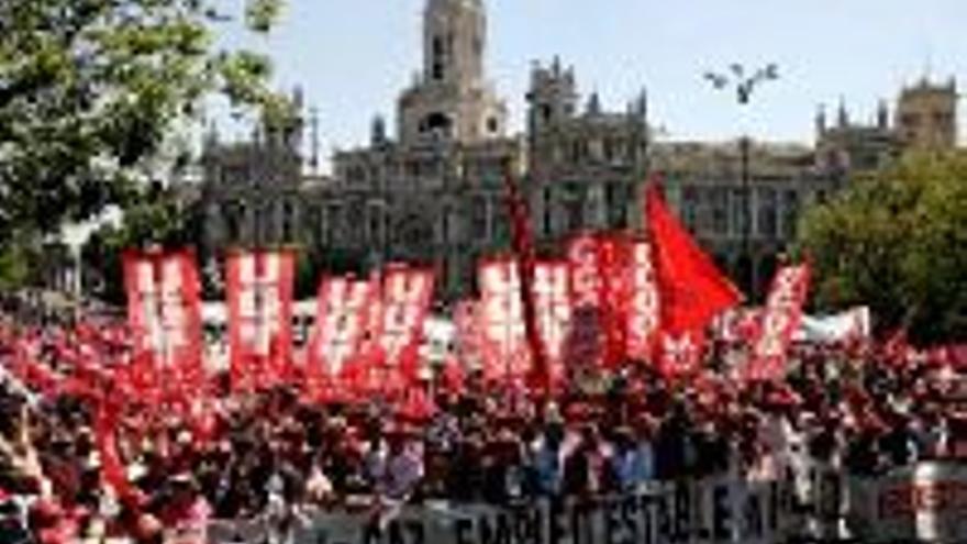 Los sindicatos escenifican en Madrid su apoyo decidido al proceso de paz