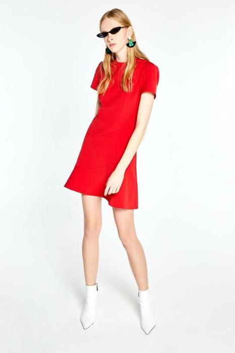 Vestido rojo de Sfera de 15,99 euros