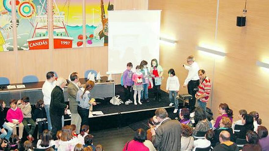 Los artistas del Colegio de Guimarán El Valle, los mejores del primer ciclo de Primaria, ayer en Candás.