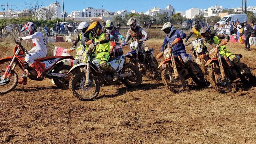 Adrià Costa vence en Sant Antoni en el Campeonato de Balears de Enduro