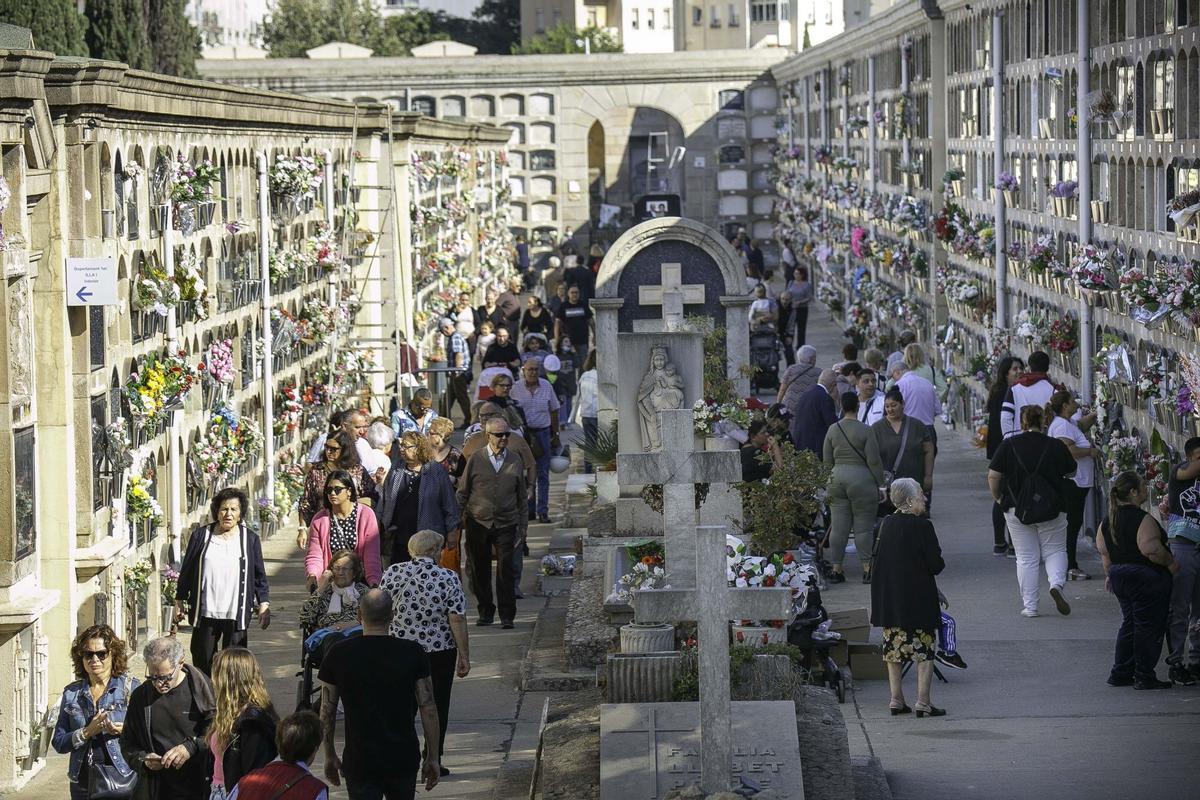 Día de Todos los Santos, en el Cementerio del Poblenou