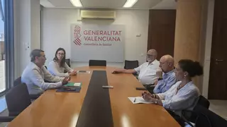 El Consell asegura a las farmacias de Alicante la liquidación de la deuda