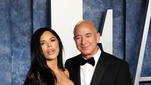 Jeff Bezos y Lauren Sánchez invitan a su boda a una larga lista de ricos y famosos