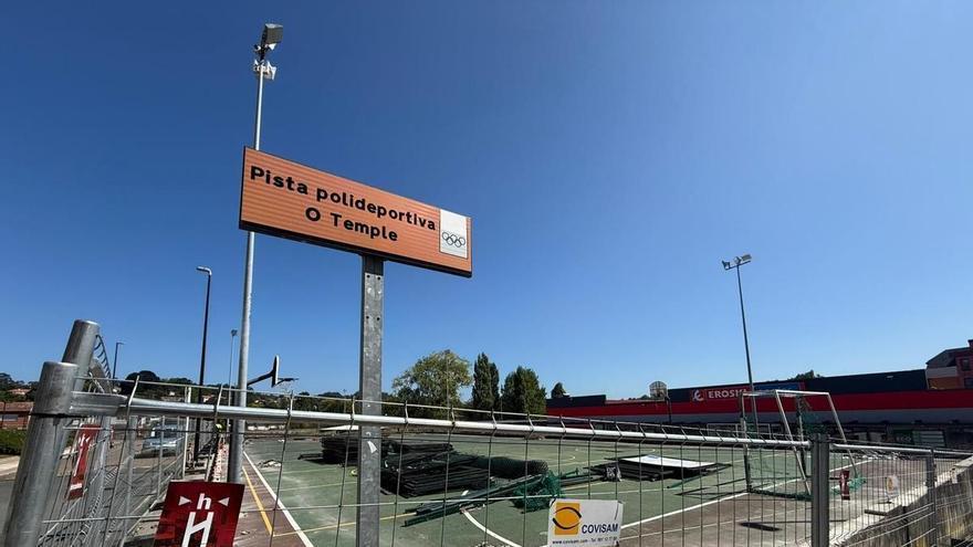 Cambre arranca las obras en la pista deportiva de Otero Pedraio, en O Temple