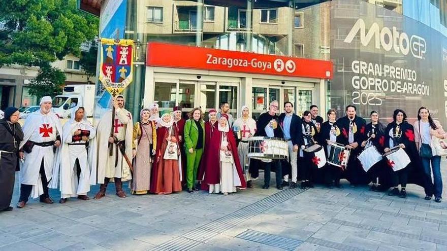 Vídeo | Inesperado desfile templario por el centro de Zaragoza