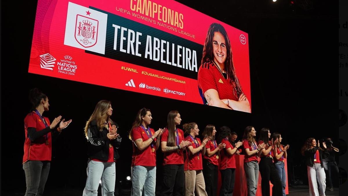 Imagen de la recepción de la selección femenina de fútbol en Vista Alegre