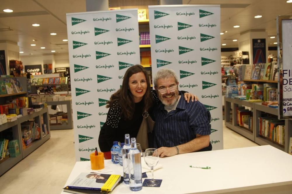 Firma de libros de Lorenzo Caprile en El Corte Inglés de Murcia