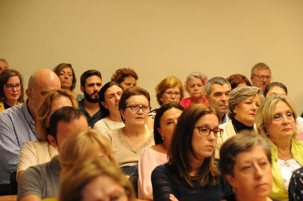 Presentación del libro "Historia de un canalla", d