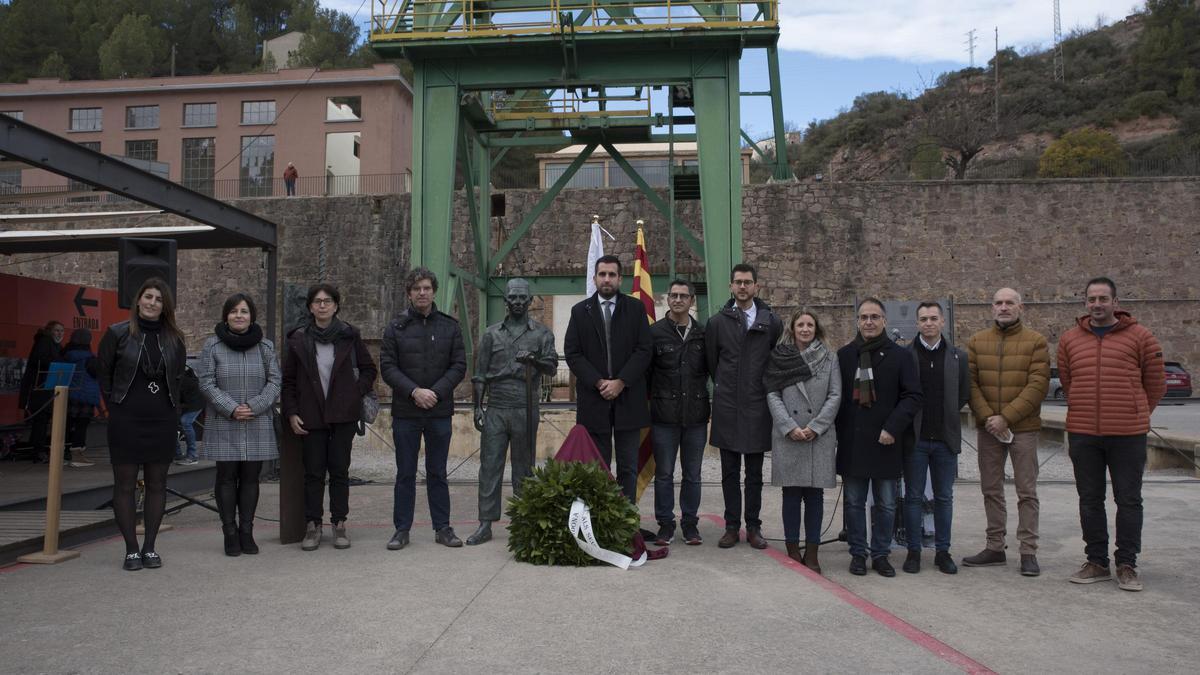 Cardona acollirà dilluns la tradicional ofrena floral al monument al miner