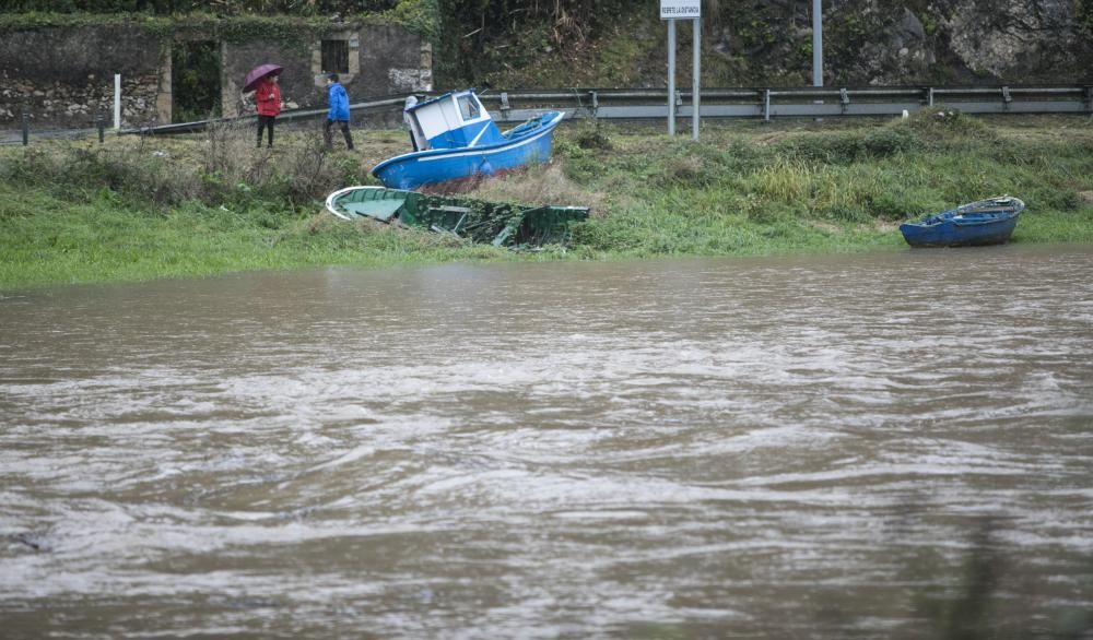 Temporal en Asturias: Las intensas lluvias dejan ríos desbordados y carreteras cortadas en el Oriente