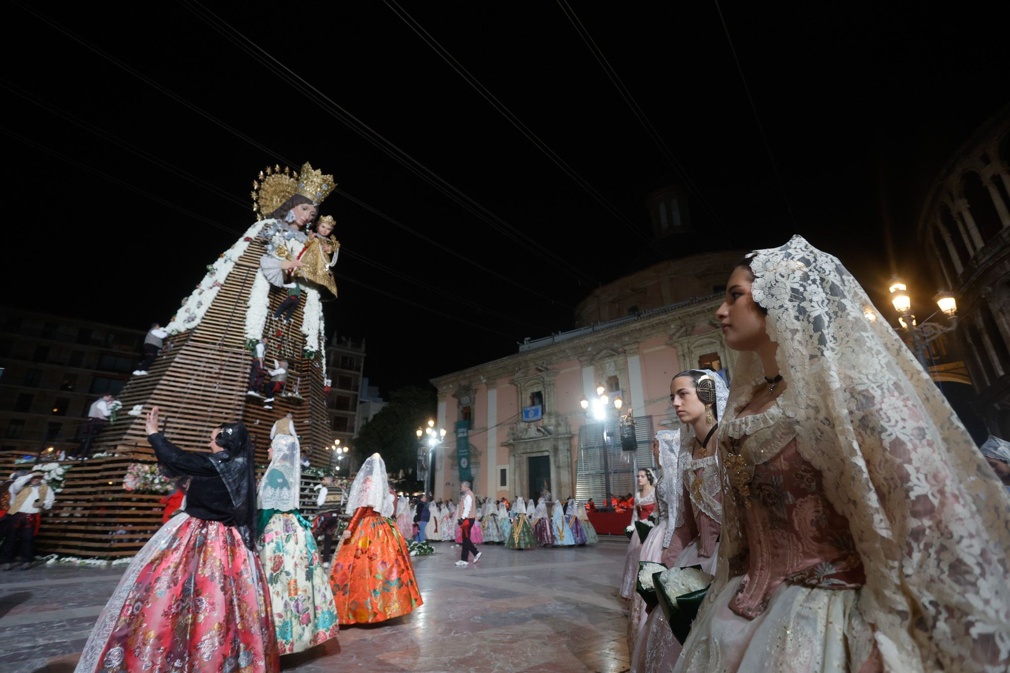Todas las fotos de la Ofrenda del 17 de marzo por la calle San Vicente de 19:00 a 20:00 horas