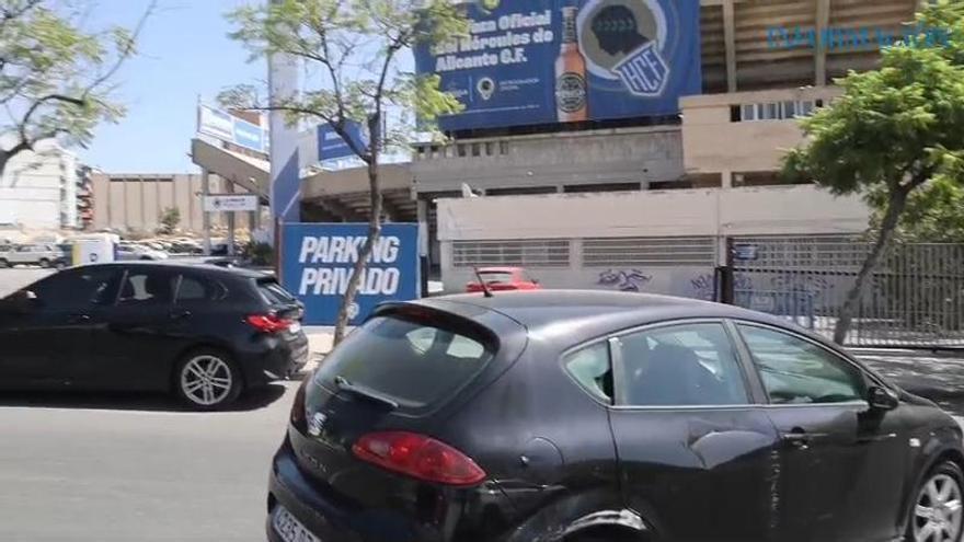 El cierre nocturno del parking del Rico Pérez desconcierta a los vecinos que lo usan