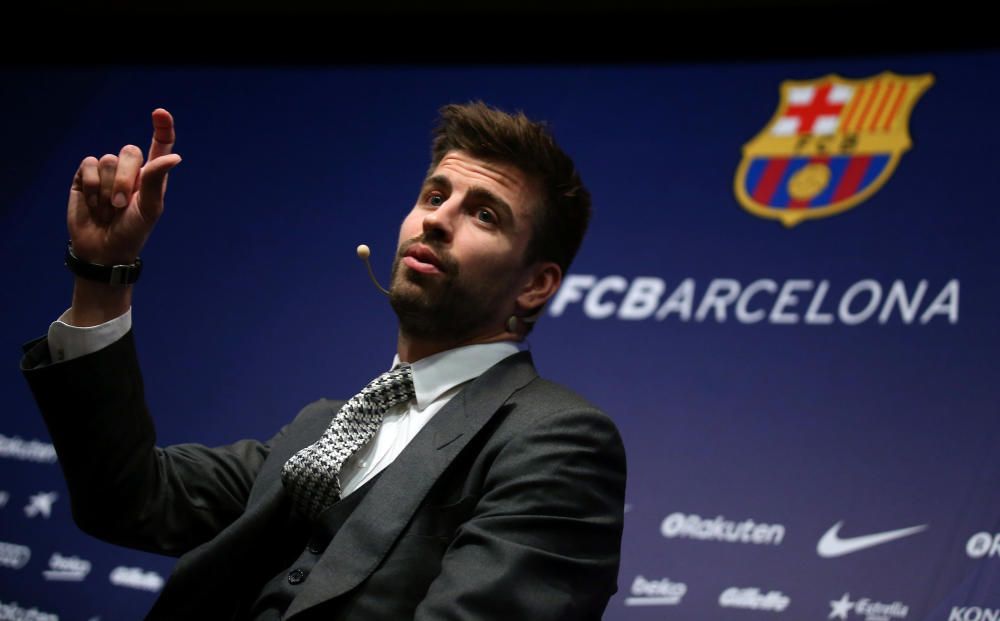 Piqué renova amb el Barça fins al 2022