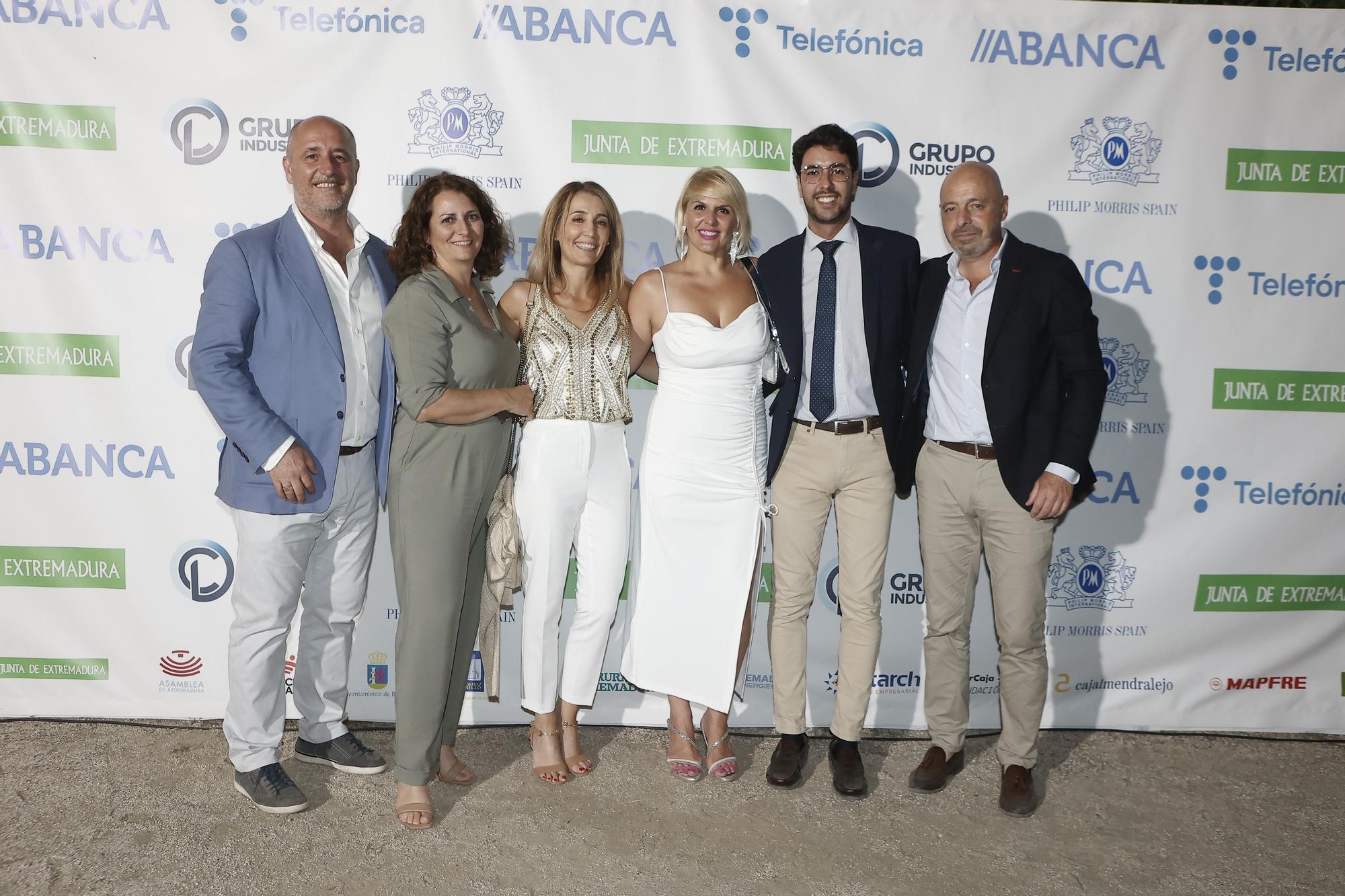 FOTOGALERÍA | Los invitados de los Premios Empresario del Año posan para El Periódico Extremadura