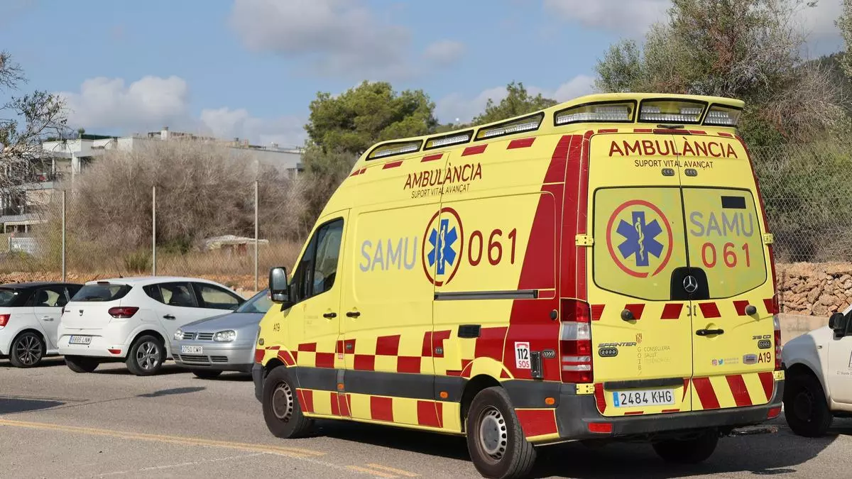 Fallece una turista al precipitarse desde un hotel en Ibiza