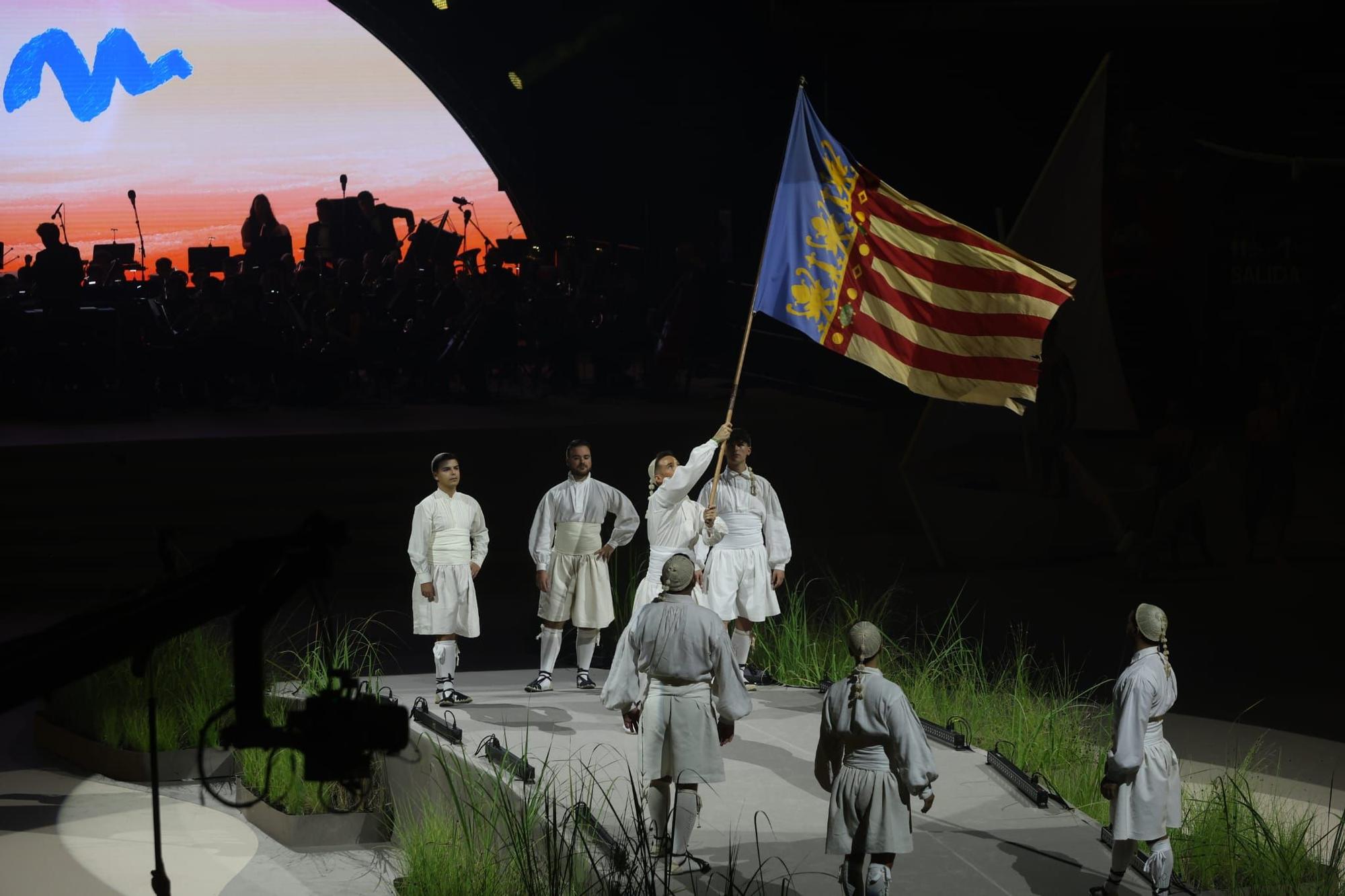 Todas las fotos de la gala de elección de candidatas a fallera mayor de València 2026