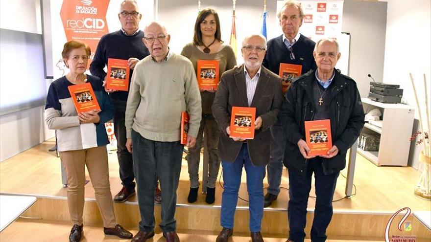 Reeditan ‘Juegan blancas y ganan’, biografía de Diego Muñoz-Torrero