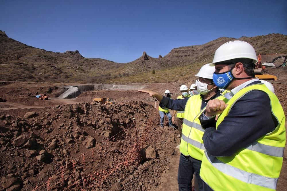 Inicio de la excavación del túnel de Erjos.