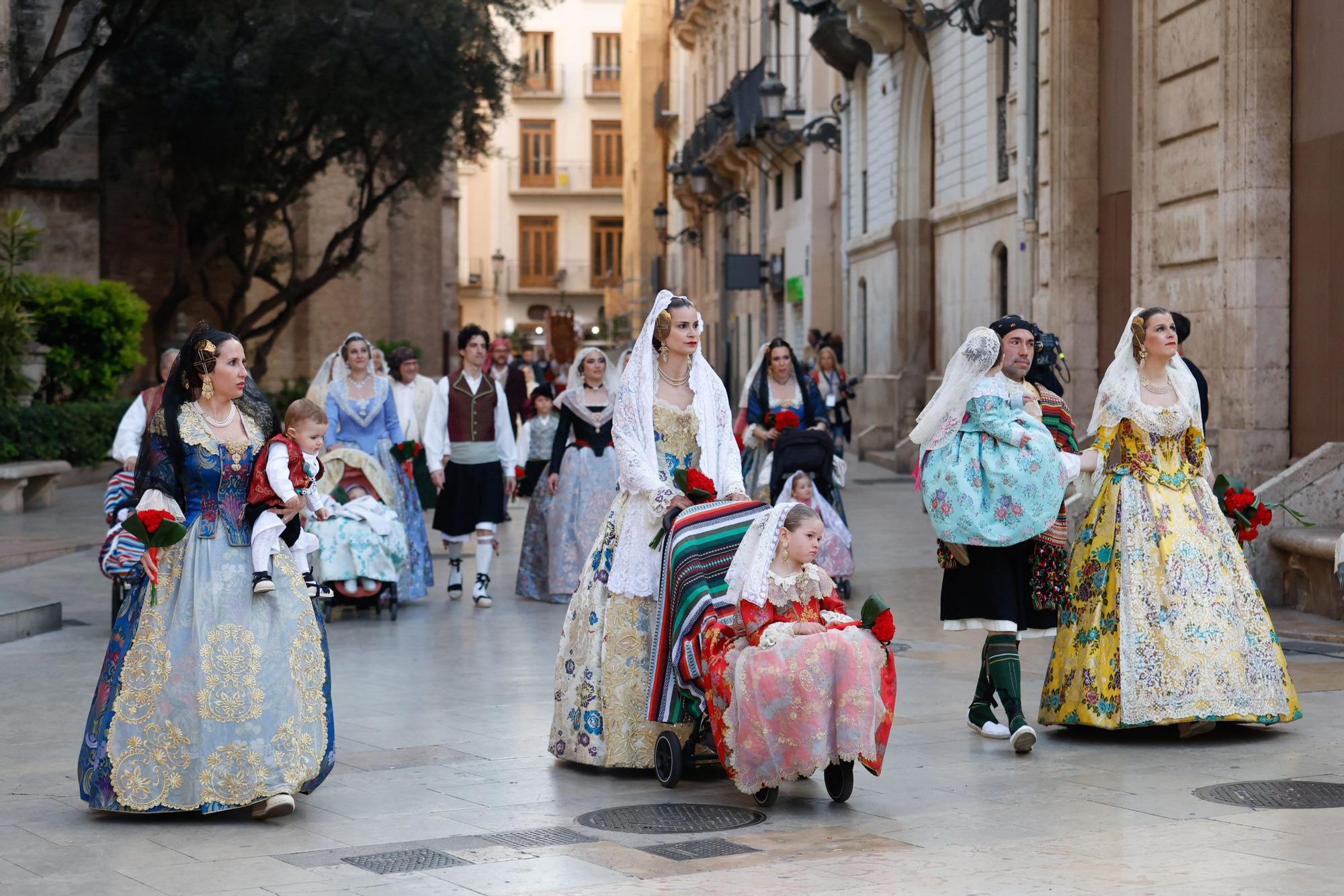 Búscate en el primer día de la Ofrenda en la calle San Vicente entre las 18:00 y las 19:00