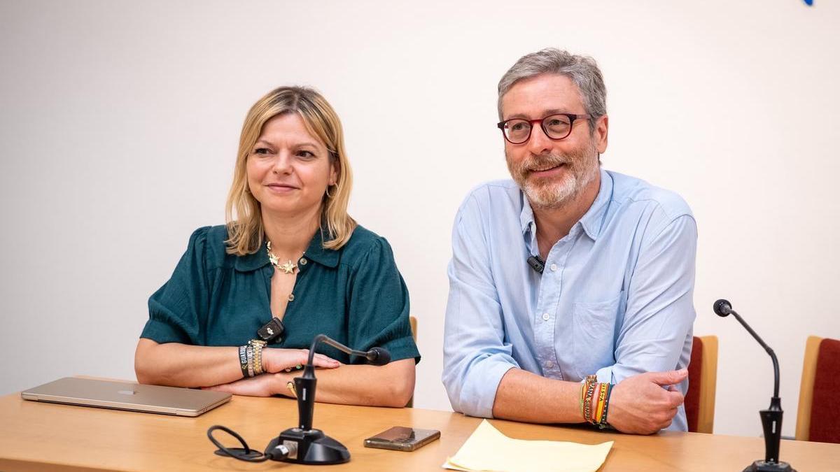 Arancha Martínez y Javier Jové en la comparecencia.