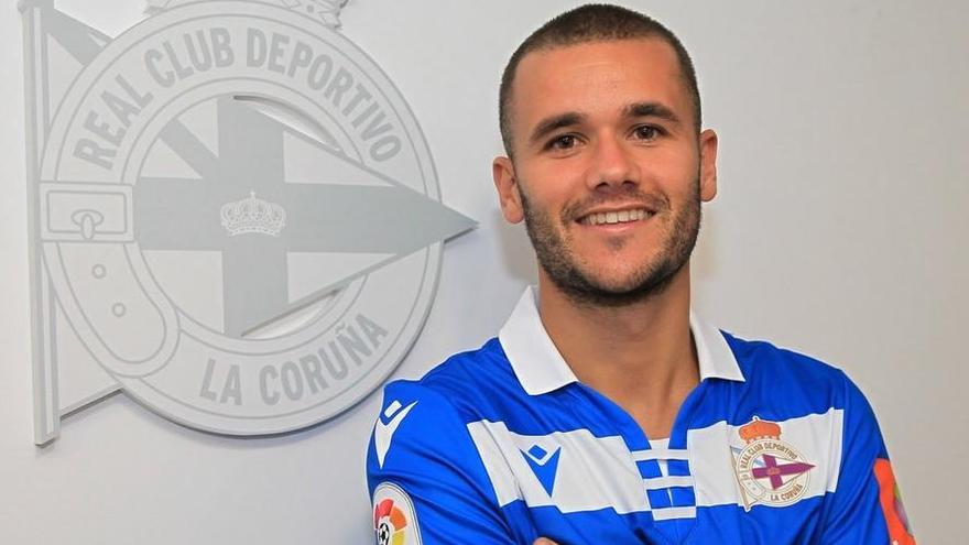 Ager Aketxe, con la camiseta del Deportivo