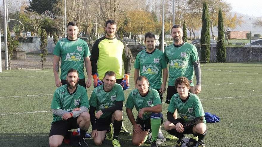 Formación del Rápido da Jalleira, que cayó por 2-3 ante el líder de Segunda División. // Gonzalo Núñez