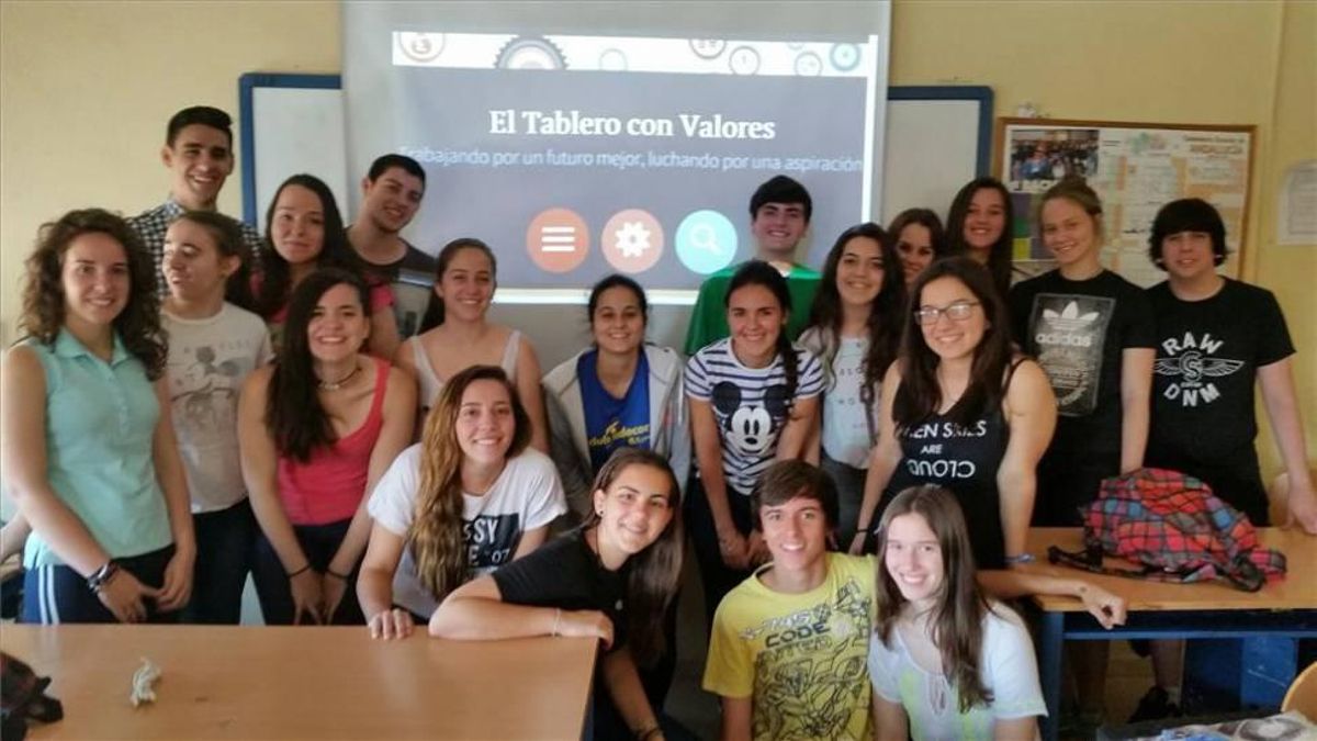 Alumnos del IES Trassierra visitarán Estrasburgo tras ganar Euroscola
